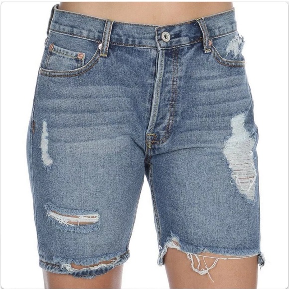 NWT UMGEE Ladies Distressed Denim Boyfriend Short - Picture 3 of 6